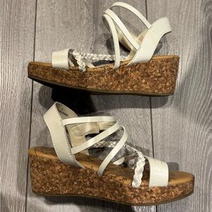Blowfish Malibu GirlsPlatform Sandals in White - Size 3